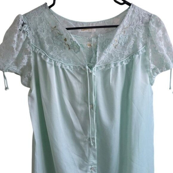 Blue Lace Trim Short Sleeve Button Front M - Picture 2 of 16